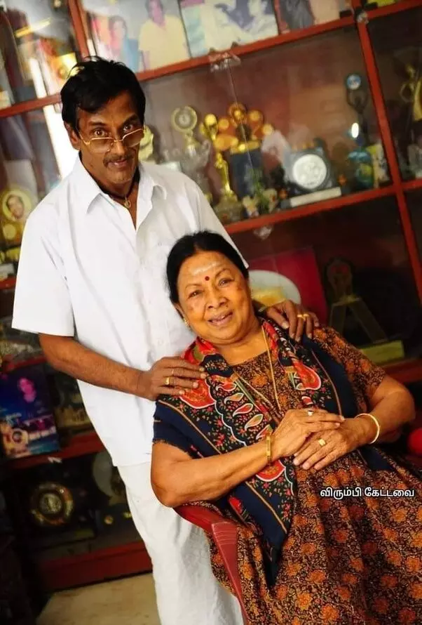 மகன் பூபதியுடன் மனோரமா மகன் பூபதியுடன் மனோரமா